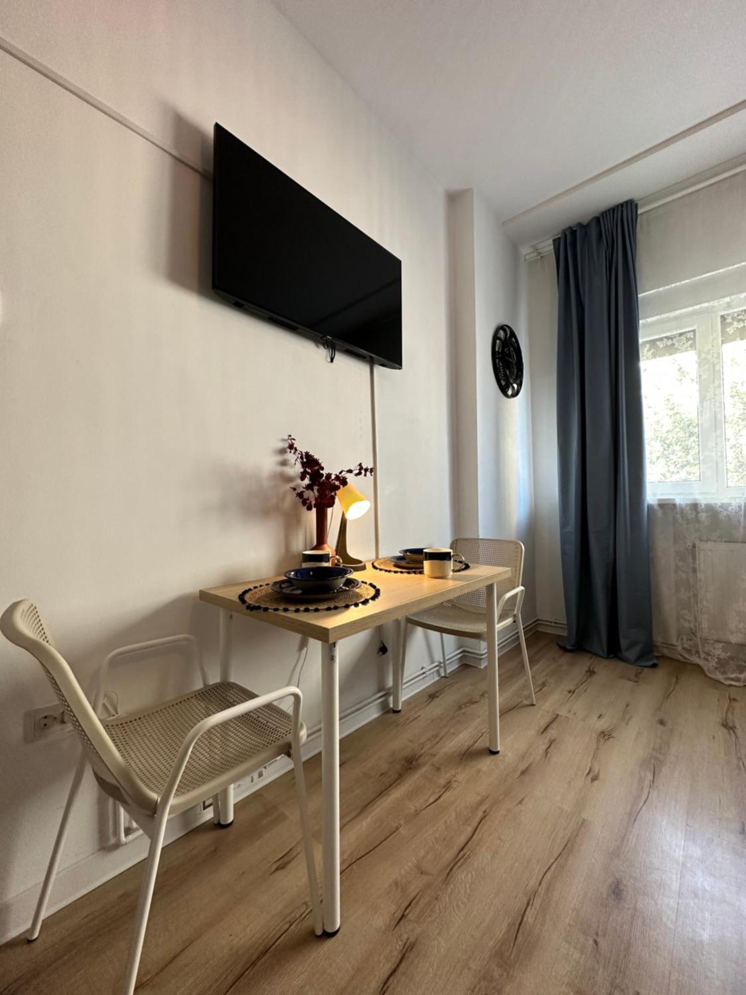 Appartement Central Studio Sapphire à Bucarest Extérieur photo
